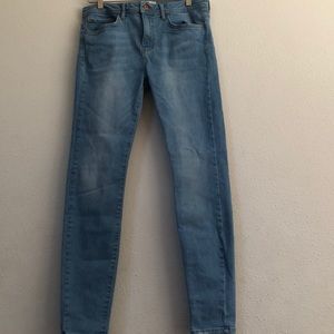 Forever 21 jeans style: push-up jeans